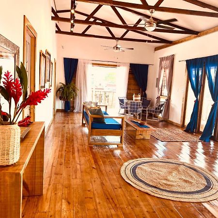 Casa Le Parc - Main Street Hotel Бокас дел Торо Екстериор снимка